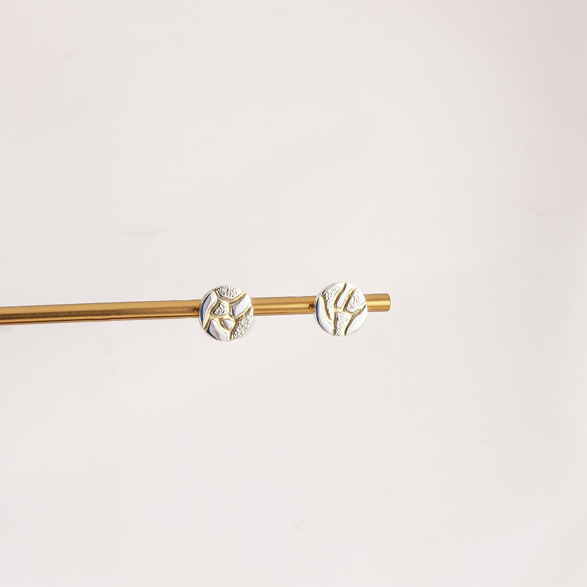 Boucles d’oreilles puces METAMORPH